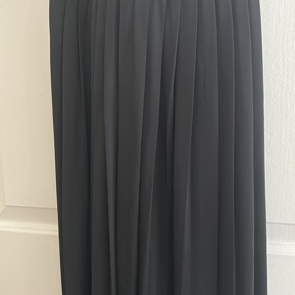 Moda International Ruffle Dress - Picture 3 of 10
